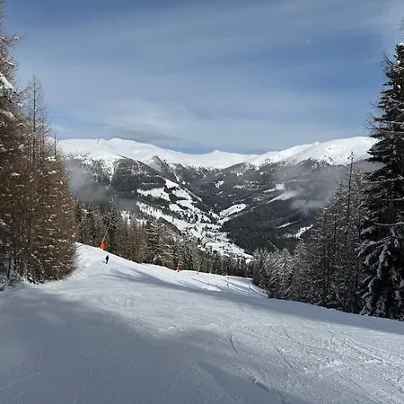 Morgensonne - Sonniger Bergblick über *